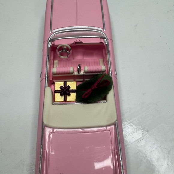 Pink Convertible Model Car - Picture 4 of 5